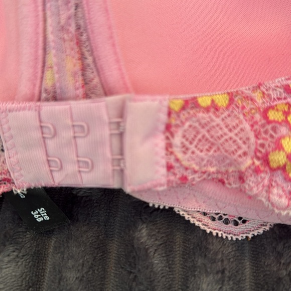 Pink floral padded push-up strapless bra size 36B - Picture 5 of 8